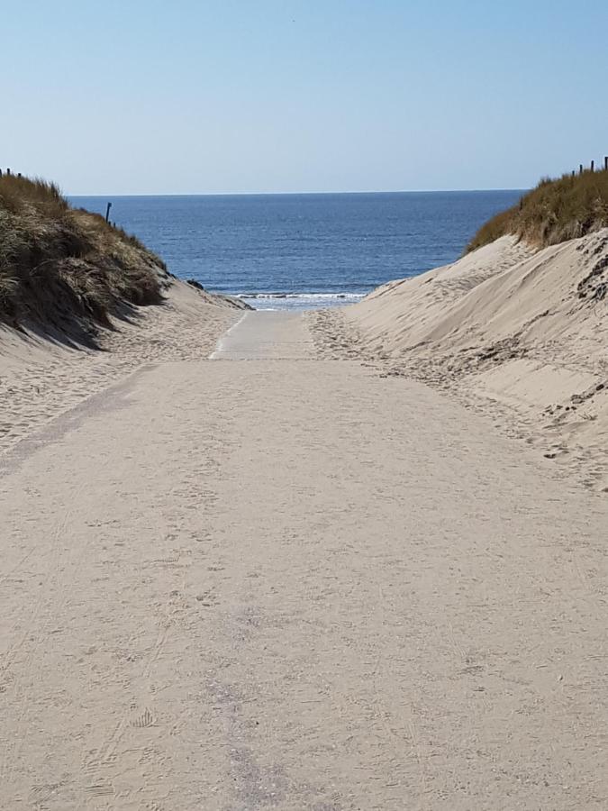 Romantisch Huisje Nabij Het Strand Met Uitzicht Op De Tulpenvelden Julianadorp Εξωτερικό φωτογραφία
